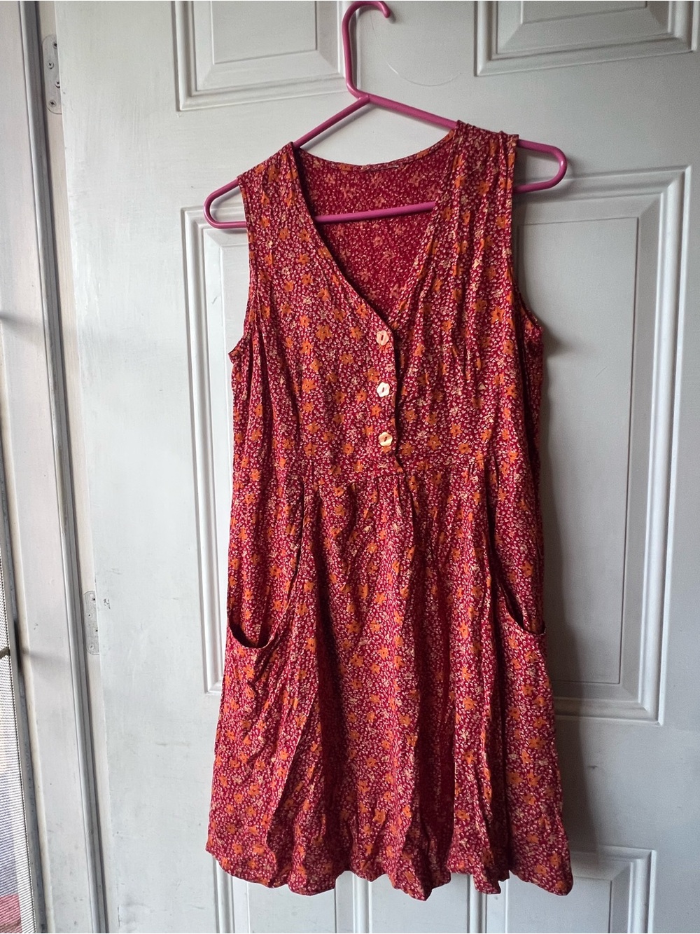 Sleeveless Floral Button-Front Mini Dress in RED VINTAGE W/POCKETS